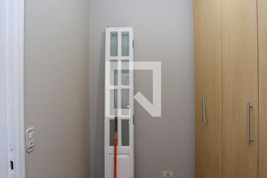 Área de Serviço de apartamento para alugar com 2 quartos, 85m² em Vila Pedro Moreira, Guarulhos
