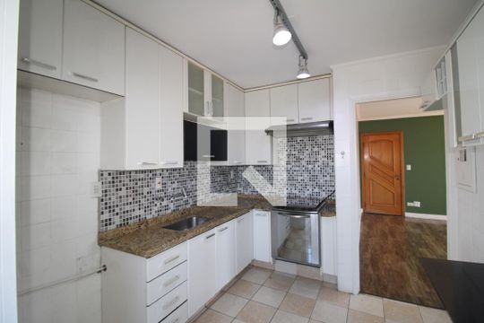 Cozinha de apartamento para alugar com 3 quartos, 85m² em Casa Verde Alta, São Paulo