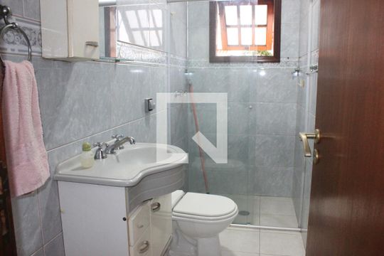Banheiro 1 de casa à venda com 3 quartos, 200m² em Vila Maranduba, Guarulhos