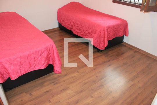 Quarto 1 de casa à venda com 3 quartos, 200m² em Vila Maranduba, Guarulhos