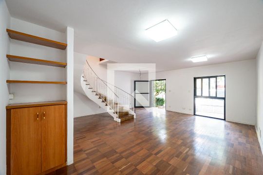 Casa à venda com 3 quartos, 140m² em Vila Mascote, São Paulo