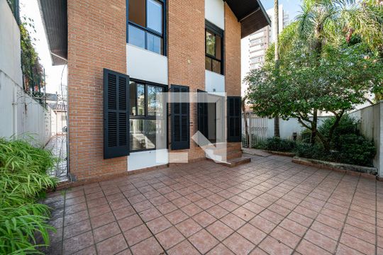 Garagem de casa à venda com 3 quartos, 140m² em Vila Mascote, São Paulo