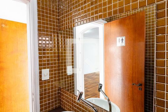 Lavabo de casa à venda com 3 quartos, 140m² em Vila Mascote, São Paulo