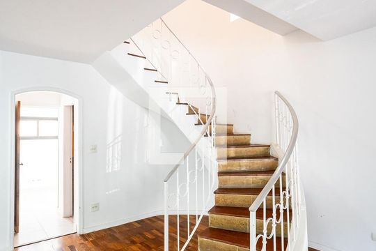 Sala de casa à venda com 3 quartos, 140m² em Vila Mascote, São Paulo
