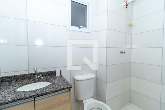 Banheiro de kitnet/studio para alugar com 1 quarto, 26m² em Tatuapé, São Paulo
