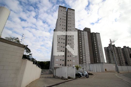Fachada de kitnet/studio para alugar com 1 quarto, 26m² em Jardim Betânia, Sorocaba