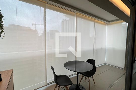 Varanda de apartamento à venda com 1 quarto, 41m² em Pinheiros, São Paulo