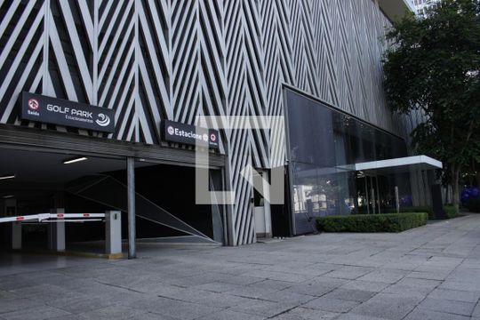 Vista da Rua de apartamento à venda com 1 quarto, 41m² em Pinheiros, São Paulo
