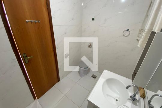 Banheiro de apartamento à venda com 2 quartos, 66m² em Piedade, Rio de Janeiro