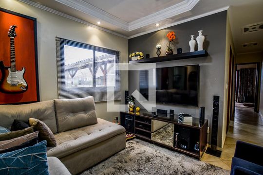 Sala de apartamento à venda com 2 quartos, 75m² em Vila Homero Thon, Santo André