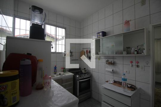 Cozinha de casa à venda com 2 quartos, 200m² em Cidade Dutra, São Paulo