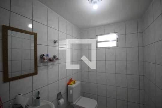 Banheiro 1 de casa à venda com 2 quartos, 200m² em Cidade Dutra, São Paulo