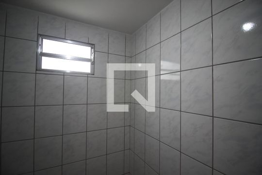 Banheiro 1 de casa à venda com 2 quartos, 200m² em Cidade Dutra, São Paulo