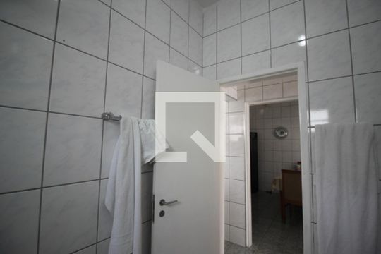 Banheiro 2 de casa à venda com 2 quartos, 200m² em Cidade Dutra, São Paulo