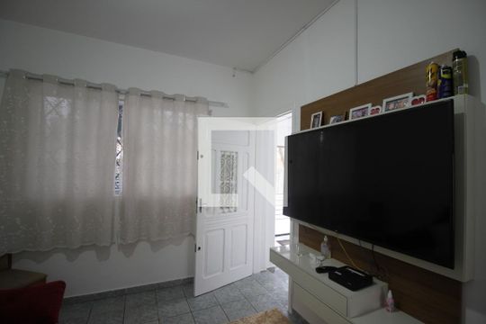 Sala de casa à venda com 2 quartos, 200m² em Cidade Dutra, São Paulo