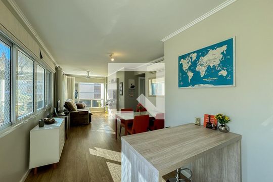 Sala de apartamento à venda com 2 quartos, 72m² em Independência, Porto Alegre