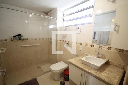 Banheiro de apartamento à venda com 2 quartos, 75m² em Liberdade, São Paulo