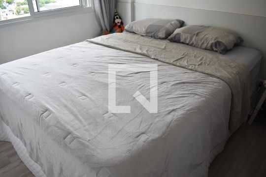 Suíte de apartamento à venda com 2 quartos, 72m² em Capão Raso, Curitiba