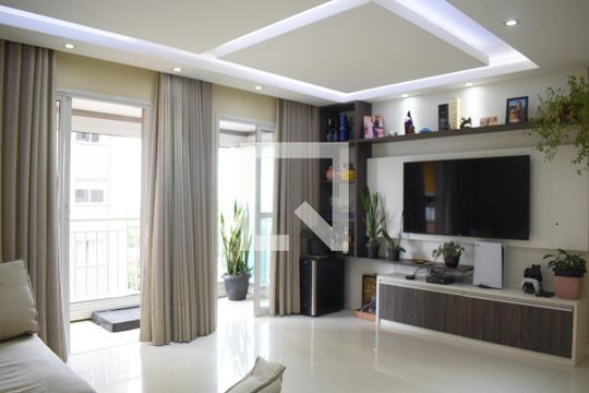 Apartamento à venda com 2 quartos, 72m² em Capão Raso, Curitiba