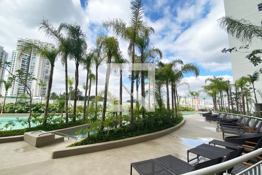 Piscina de apartamento para alugar com 2 quartos, 53m² em Alphaville Empresarial, Barueri