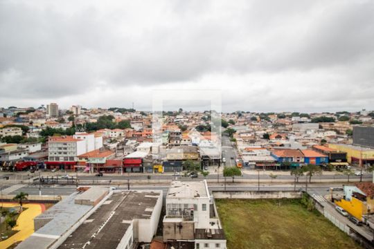 Vista Sala de apartamento à venda com 1 quarto, 27m² em Jardim Itacolomi, São Paulo