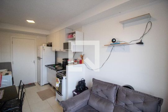 Sala de apartamento à venda com 1 quarto, 27m² em Jardim Itacolomi, São Paulo