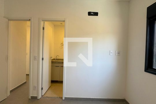 Suíte 2 de apartamento para alugar com 2 quartos, 63m² em Tamboré, Barueri