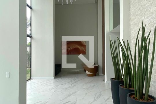 Hall de entrada de apartamento para alugar com 2 quartos, 63m² em Tamboré, Barueri