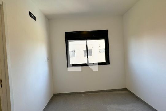 Suíte 2 de apartamento para alugar com 2 quartos, 63m² em Tamboré, Barueri