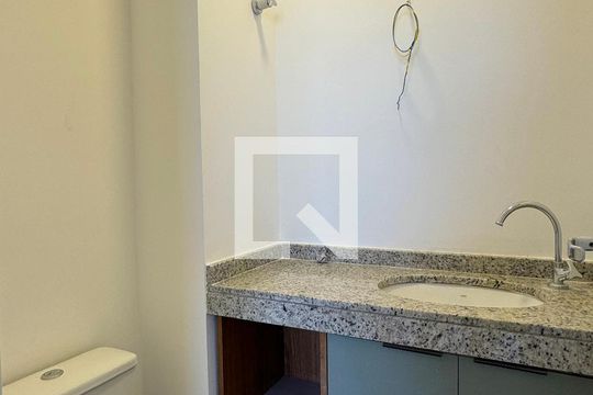 Lavabo de apartamento para alugar com 2 quartos, 63m² em Tamboré, Barueri