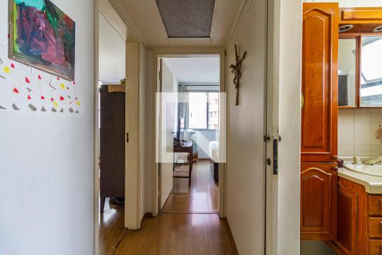 Corredor de apartamento para alugar com 2 quartos, 92m² em Vila Mariana, São Paulo