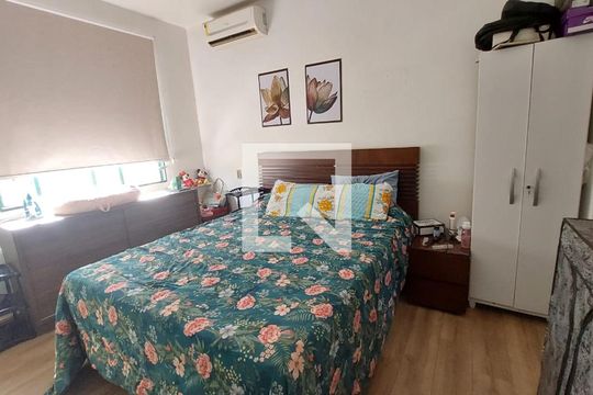 quarto 2 de casa à venda com 4 quartos, 244m² em Itapoã, Belo Horizonte