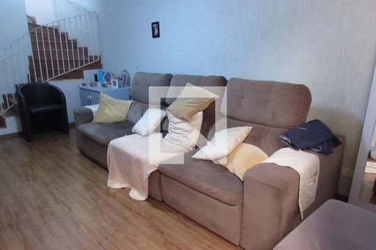 Sala de casa à venda com 4 quartos, 130m² em Vila Sonia do Taboao, São Paulo