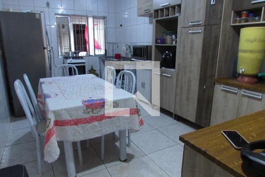 Cozinha de casa à venda com 4 quartos, 130m² em Vila Sonia do Taboao, São Paulo