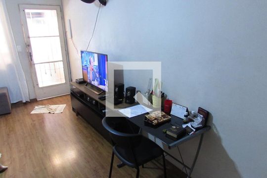 Sala de casa à venda com 4 quartos, 130m² em Vila Sonia do Taboao, São Paulo