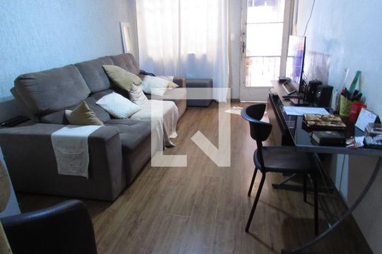 Sala de casa à venda com 4 quartos, 130m² em Vila Sonia do Taboao, São Paulo