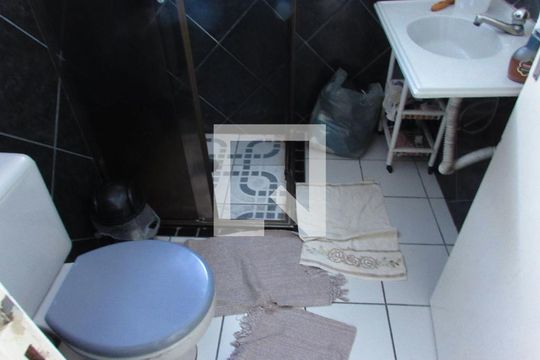 Banheiro de casa à venda com 4 quartos, 130m² em Vila Sonia do Taboao, São Paulo