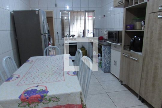 Cozinha de casa à venda com 4 quartos, 130m² em Vila Sonia do Taboao, São Paulo