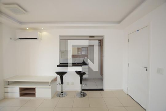 Sala de apartamento à venda com 2 quartos, 46m² em Madureira, Rio de Janeiro