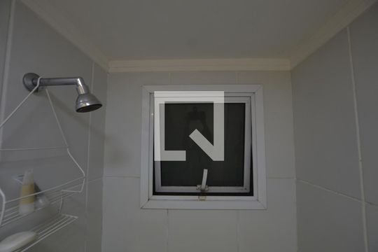 Banheiro de apartamento à venda com 2 quartos, 46m² em Madureira, Rio de Janeiro