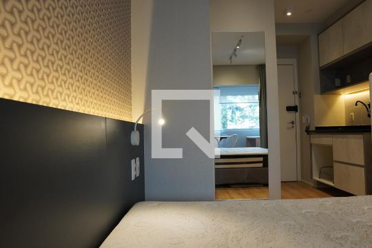 Studio de kitnet/studio para alugar com 1 quarto, 25m² em Vila Madalena, São Paulo