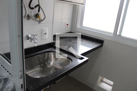 Área de serviço  de apartamento para alugar com 3 quartos, 70m² em Jardim Independência (são Paulo), São Paulo