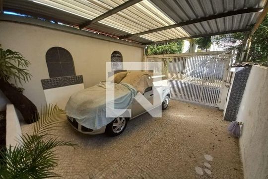 Casa à venda com 2 quartos, 135m² em Santo Amaro, São Paulo