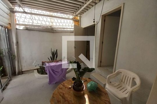 Casa à venda com 2 quartos, 135m² em Santo Amaro, São Paulo