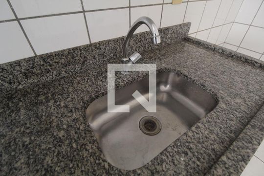 Cozinha de apartamento para alugar com 2 quartos, 62m² em Patrimônio, Uberlândia
