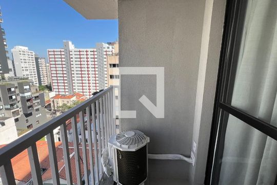 Sacada de kitnet/studio para alugar com 1 quarto, 23m² em Pinheiros, São Paulo