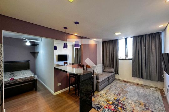 Sala de apartamento para alugar com 1 quarto, 35m² em Santo Amaro, São Paulo