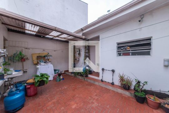 Quintal de casa à venda com 2 quartos, 132m² em Bosque da Saúde, São Paulo