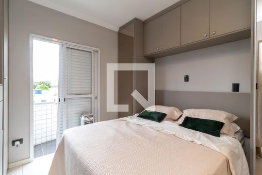 Suíte de apartamento à venda com 3 quartos, 83m² em Vila Isolina Mazzei, São Paulo