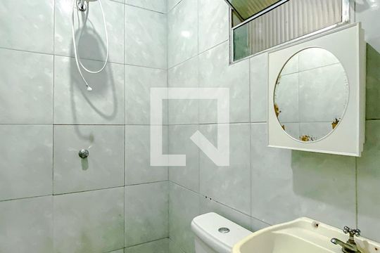 Banheiro da Suíte de casa para alugar com 2 quartos, 45m² em Catumbi, São Paulo